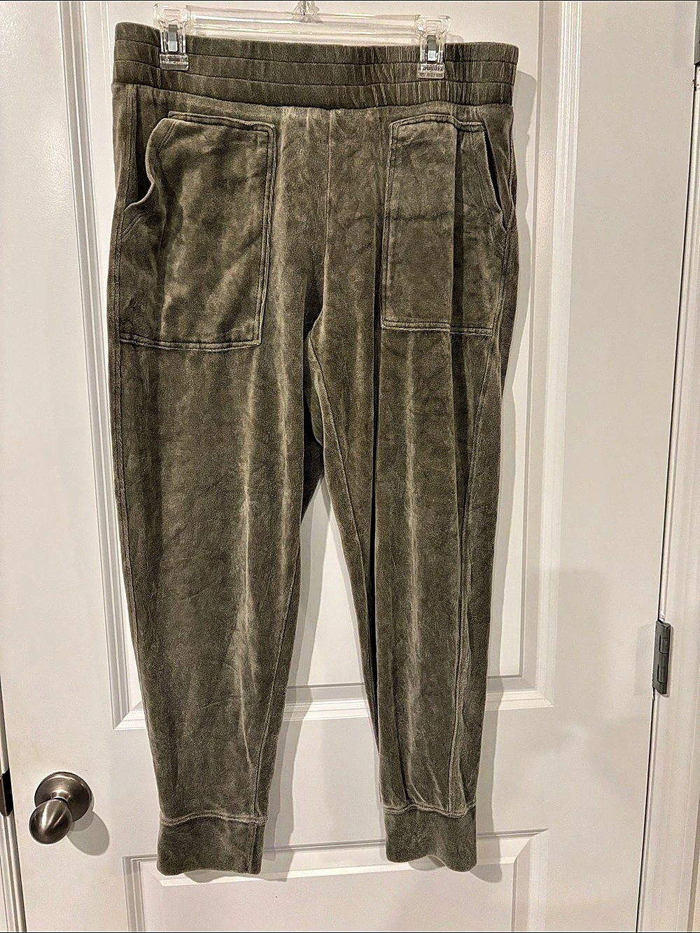 Jessica Simpson Olive Jogger Pants